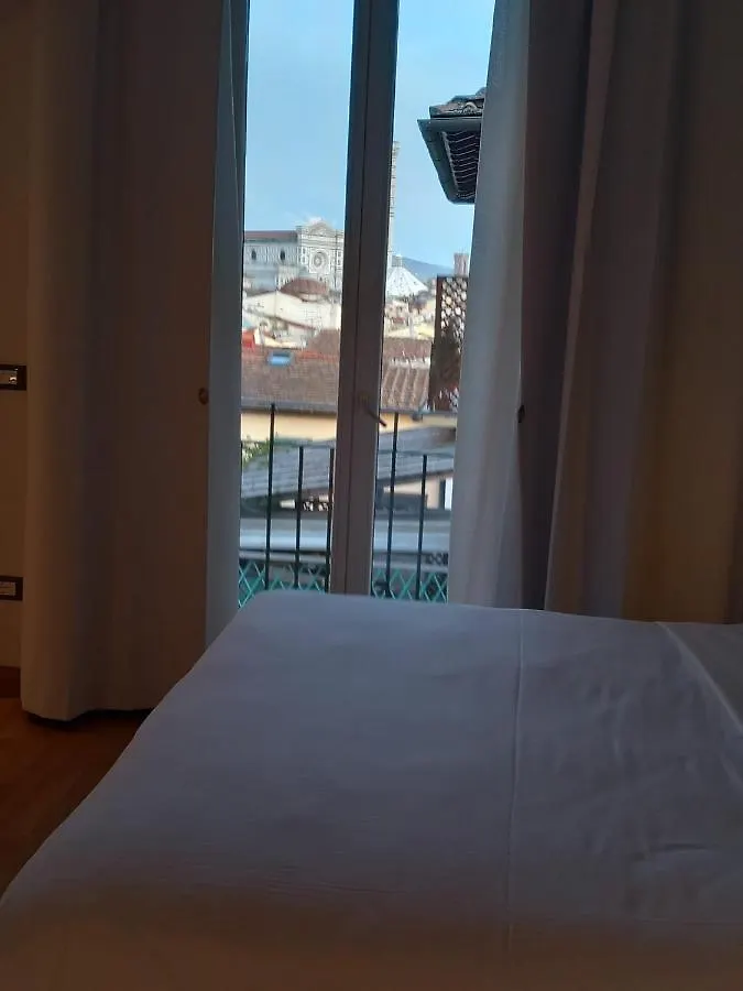Sweetly Home In Florence