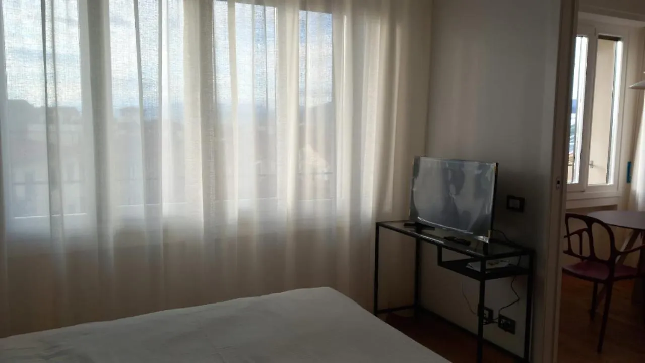 Apartment Sweetly Home In Florence