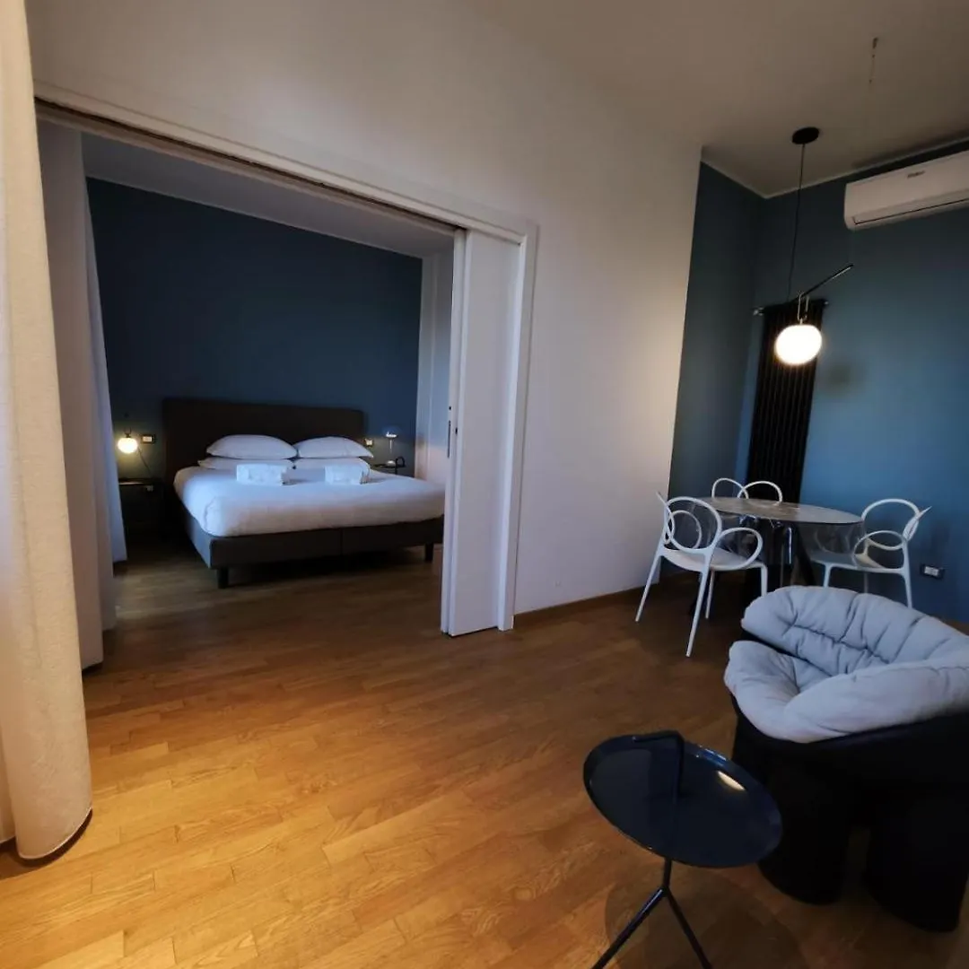 Sweetly Home In Firenze 0*,